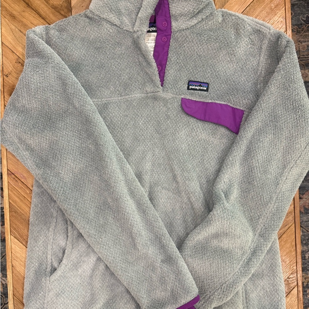 Patagonia Gray Fleece Pullover with Purple Women Large